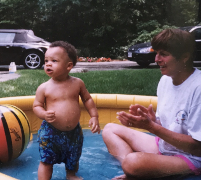 Memory of Mary J. Romanos