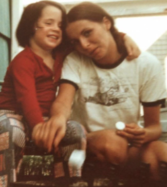 Memory of Mary J. Romanos